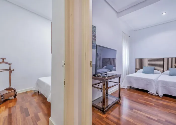 Appartement Apto Gran Capitan Center Ii - Parking Incluido