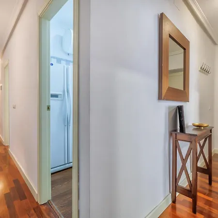 Apto Gran Capitan Center Ii - Parking Incluido Apartamento